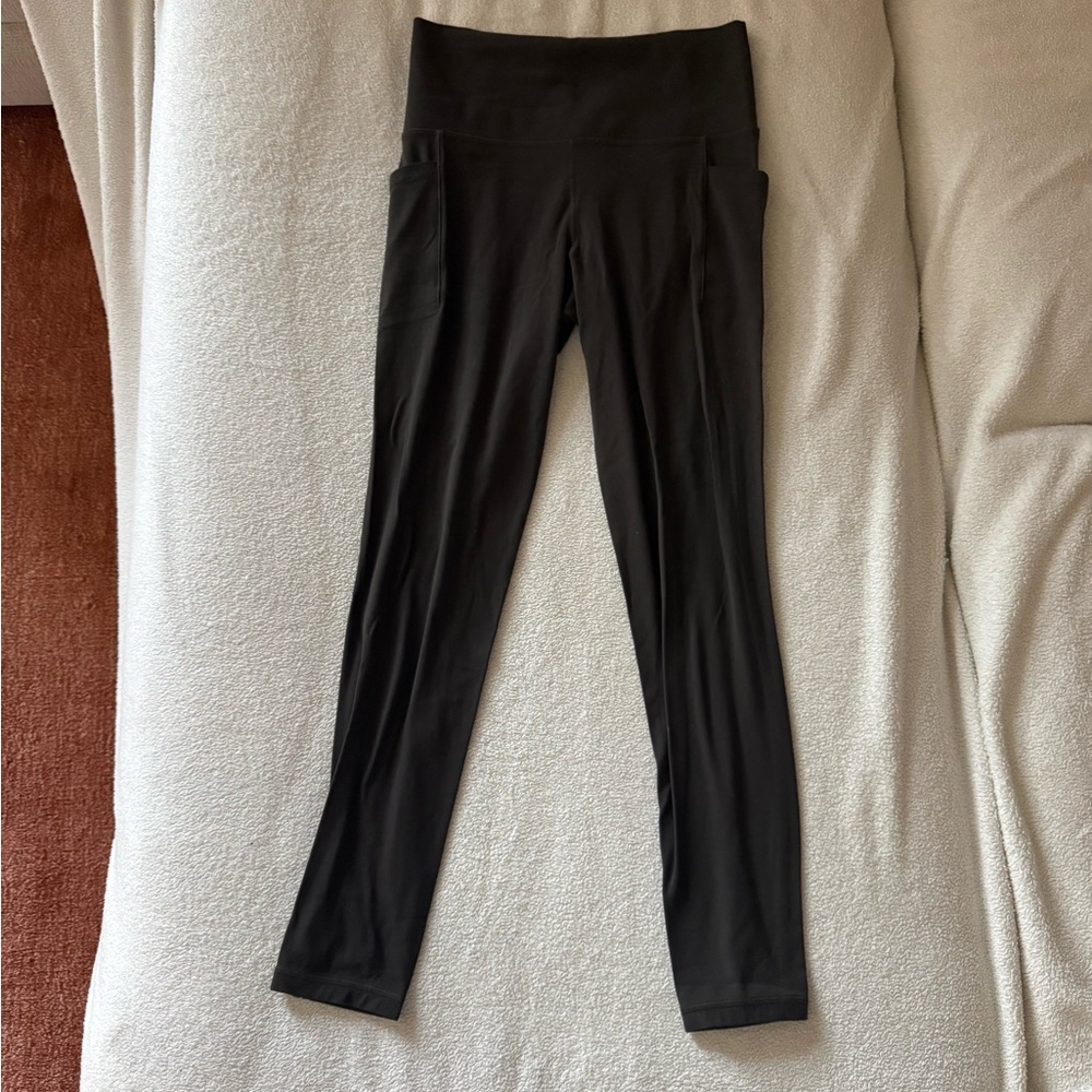 Athleta salutation stash 7/8